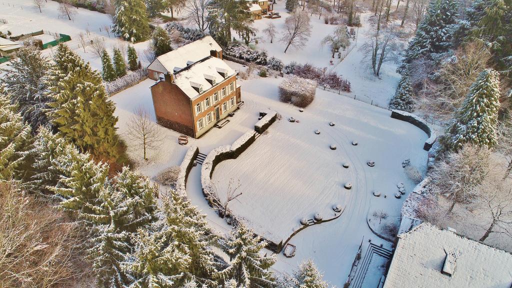 La Regie De Franc-Waret Villa Екстериор снимка